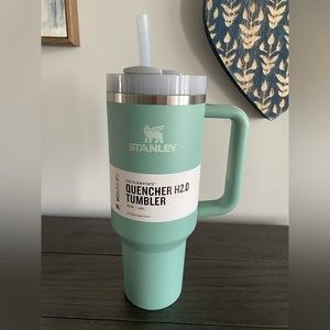 NWT Stanley 40 oz. Quencher H2.0 FlowState Tumbler: Eucalyptus